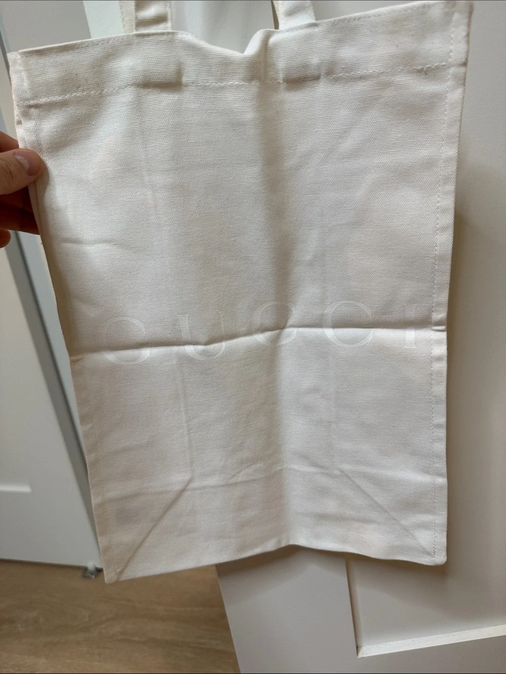 Gucci Fabric / Textile Shopping Bag. Size: 14.5x10.5